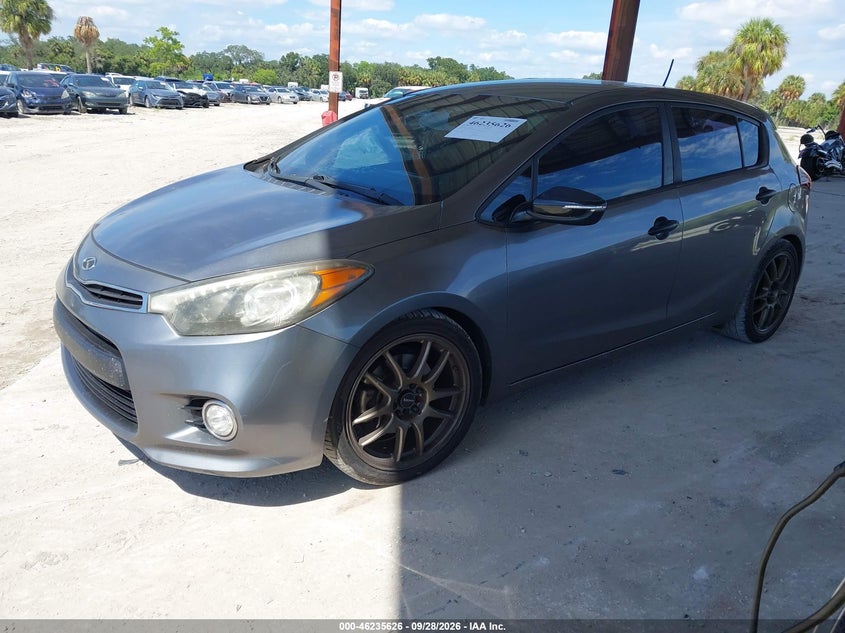 2016 Kia Forte VIN KNAFZ5A33G5536697 IAAI salvage auction — NORMAL WEAR, Clear (Florida), sold $0 on 2026-10-12 (photo 2)