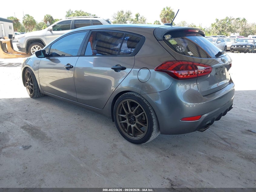 2016 Kia Forte VIN KNAFZ5A33G5536697 IAAI salvage auction — NORMAL WEAR, Clear (Florida), sold $0 on 2026-10-12 (photo 3)