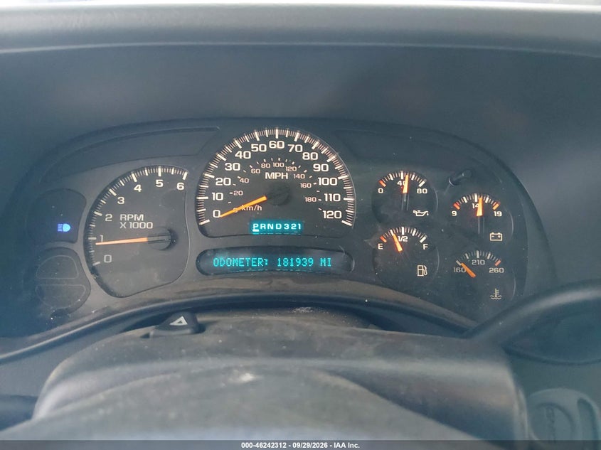 2004 Gmc Yukon xl VIN 3GKFK16Z34G328731 IAAI salvage auction — REAR END, Bill Of Sale (Alaska), sold $1,250 on 2026-10-04 (photo 7)