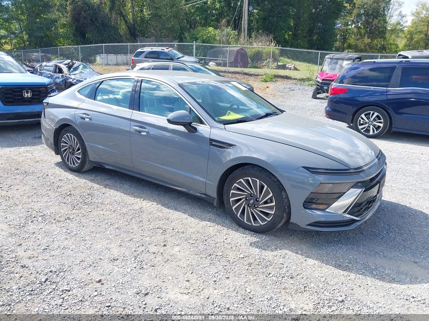 2024 Hyundai Sonata hybrid VIN KMHL34JJ8RA093386 — IAAI salvage auction photo