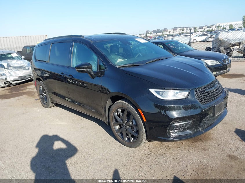 2025 Chrysler Pacifica VIN 2C4RC3GG6SR518108 — IAAI salvage auction photo