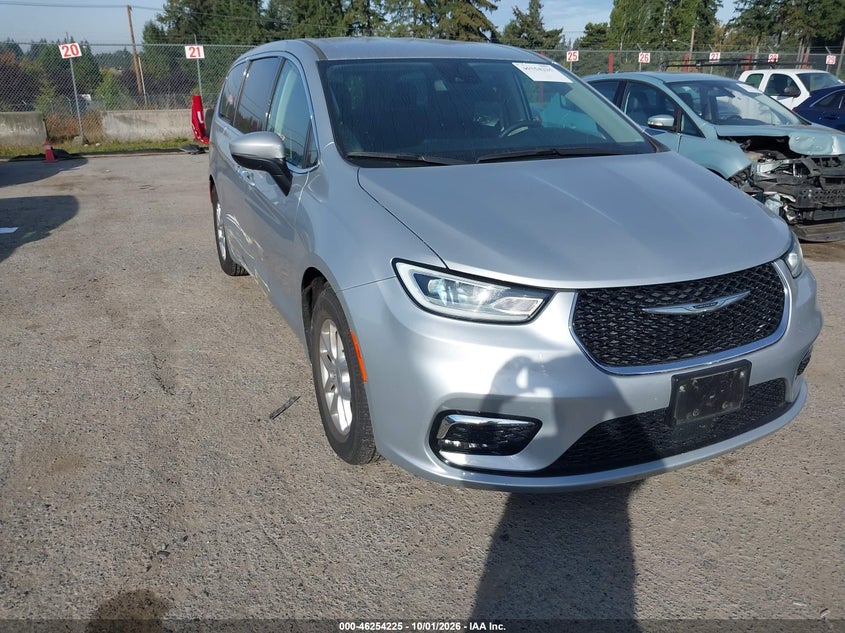 2023 Chrysler Pacifica VIN 2C4RC1BG8PR620657 — IAAI salvage auction photo