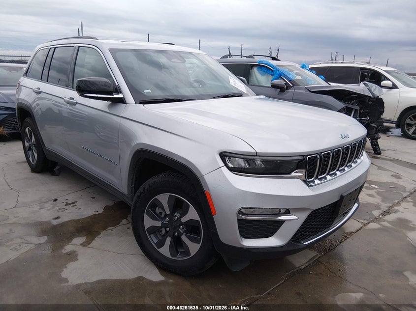 2024 Jeep Grand cherokee VIN 1C4RJYB67RC181937 — IAAI salvage auction photo