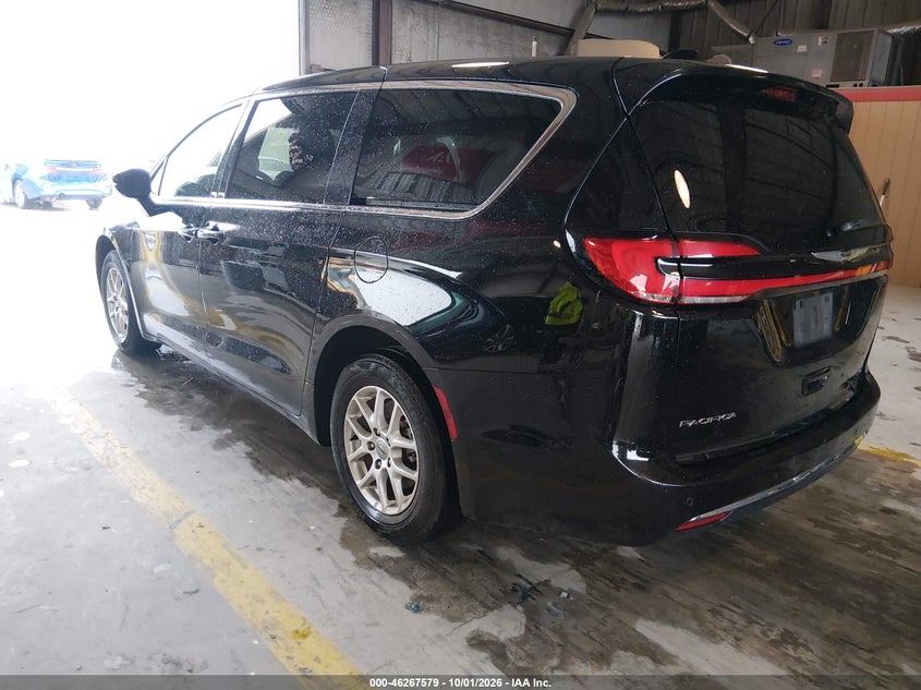 2024 Chrysler Pacifica VIN 2C4RC1BG0RR187077 IAAI salvage auction — Engine Damage, Clear, sold $9,400 on 2026-10-19 (photo 3)