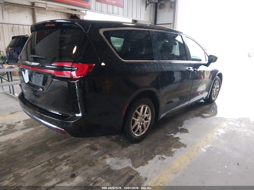 2024 Chrysler Pacifica VIN 2C4RC1BG0RR187077 IAAI salvage auction — Engine Damage, Clear, sold $9,400 on 2026-10-19 (photo 4)