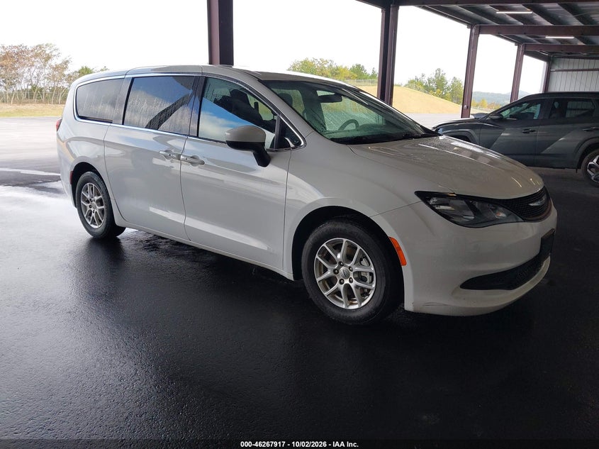 2022 Chrysler Voyager VIN 2C4RC1CG7NR127774 — IAAI salvage auction photo