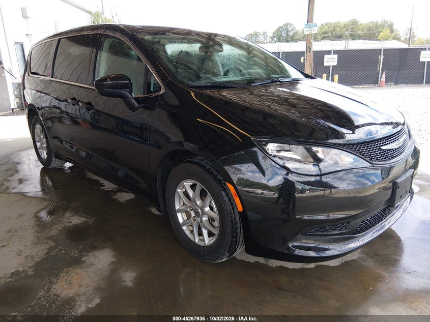 2022 Chrysler Voyager VIN 2C4RC1CG4NR146590 — IAAI salvage auction photo