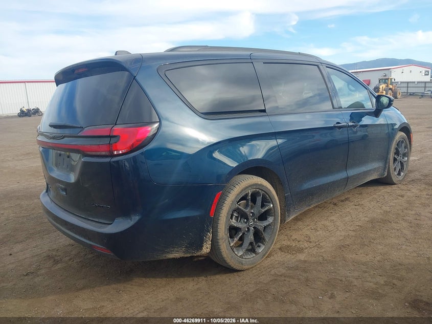 2025 Chrysler Pacifica VIN 2C4RC1GG1SR611008 IAAI salvage auction — FRONT END, Enterprise Vehicles Clear Only (Virginia), sold $19,400 on 2026-10-07 (photo 4)