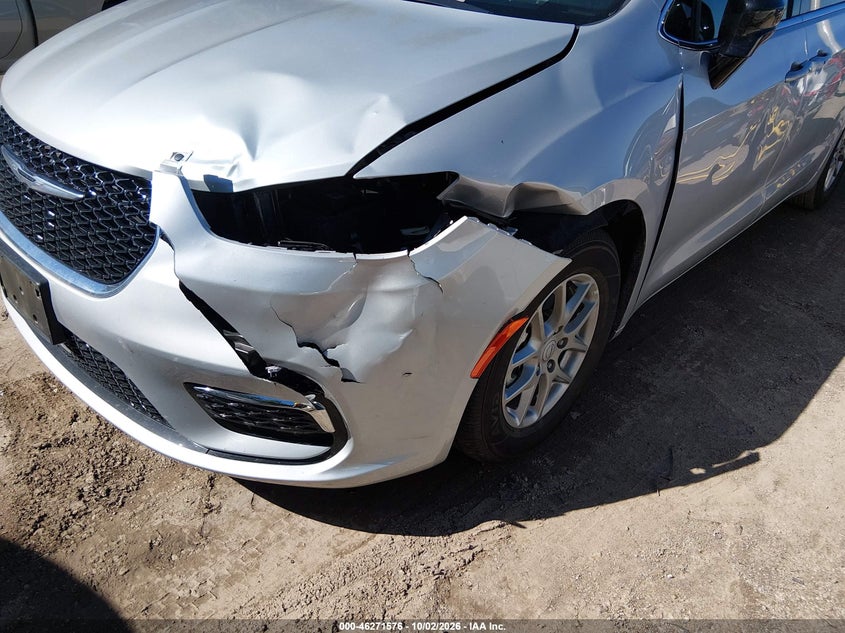 2026 Chrysler Pacifica VIN 2C4RC1BG6TR268348 IAAI salvage auction — LEFT FRONT, Wait Title, sold $16,700 on 2026-10-07 (photo 6)