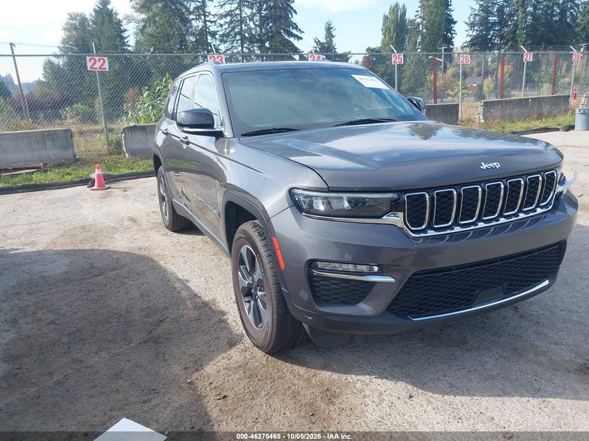 2024 Jeep Grand cherokee VIN 1C4RJYB64RC117614 — IAAI salvage auction photo