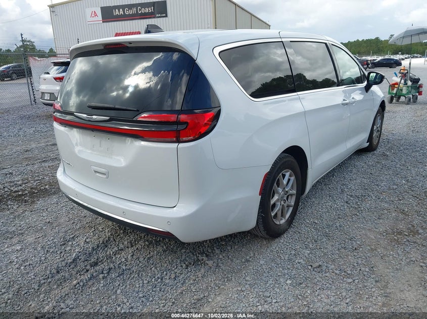 2025 Chrysler Pacifica VIN 2C4RC1BG7SR553932 IAAI salvage auction — NORMAL WEAR, Enterprise Vehicles Clear Only (Georgia), sold $9,750 on 2026-10-07 (photo 4)