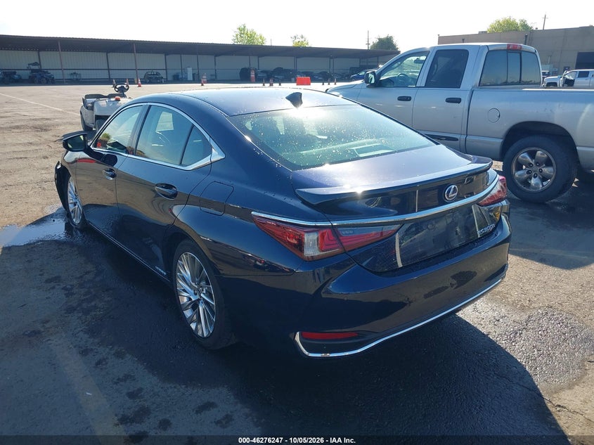 2020 Lexus ES VIN 58AE21B17LU011624 IAAI salvage auction — LEFT FRONT, Salvage (California), sold $16,350 on 2026-10-14 (photo 3)