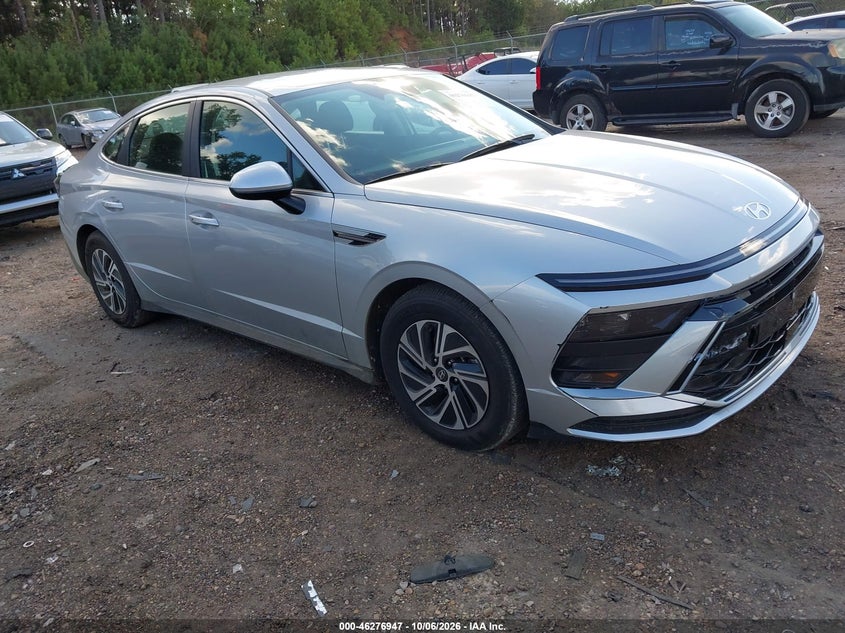 2026 Hyundai Sonata hybrid VIN KMHL24JJ5TA187722 — IAAI salvage auction photo