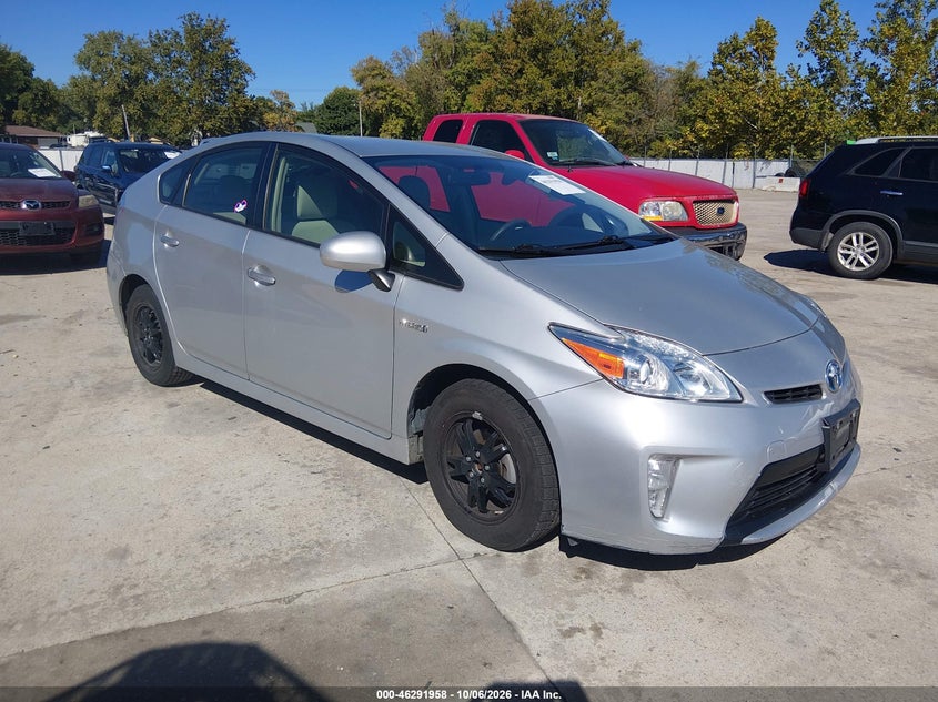 2015 Toyota Prius VIN JTDKN3DU2F1883157 — IAAI salvage auction photo