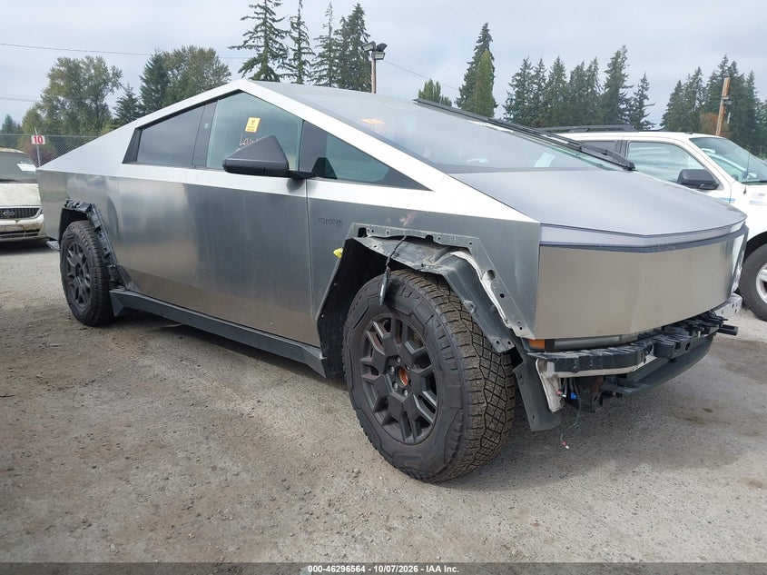 2024 Tesla Cybertruck VIN 7G2CEHED4RA009821 — IAAI salvage auction photo