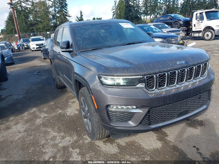 2024 Jeep Grand cherokee VIN 1C4RJYB65RC115466 — IAAI salvage auction photo