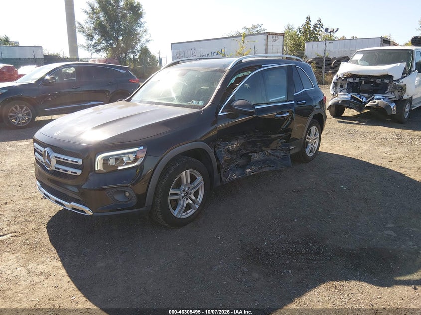 2021 Mercedes-benz Glb-class VIN W1N4M4HB1MW091889 IAAI salvage auction — SIDE, Wait Title, sold $6,800 on 2026-10-24 (photo 2)