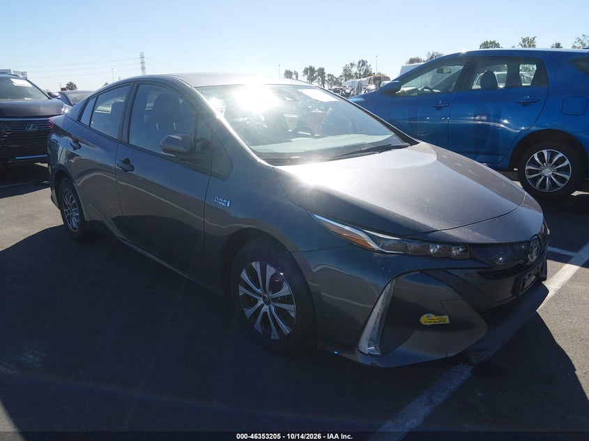 2022 Toyota Prius prime VIN JTDKAMFP5N3216093 — IAAI salvage auction photo