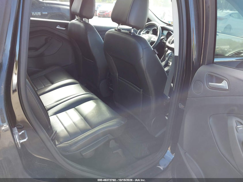 2016 Ford Escape VIN 1FMCU9J98GUA90015 IAAI salvage auction — NORMAL WEAR, Clear (New Jersey), sold $25 on 2026-10-23 (photo 8)