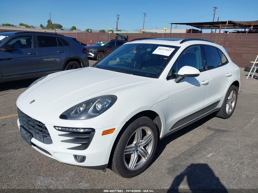 2018 Porsche Macan VIN WP1AA2A58JLB00112 IAAI salvage auction — WATER/FLOOD, Wait Title, sold $0 on 2026-10-25 (photo 2)