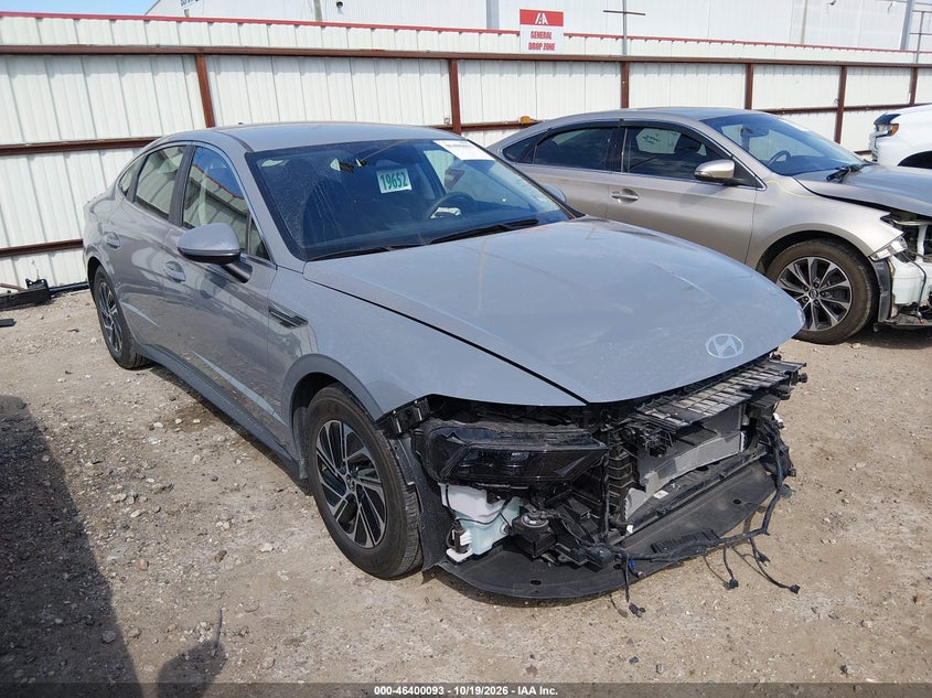 2026 Hyundai Sonata hybrid VIN KMHL24JJ3TA156940 — IAAI salvage auction photo