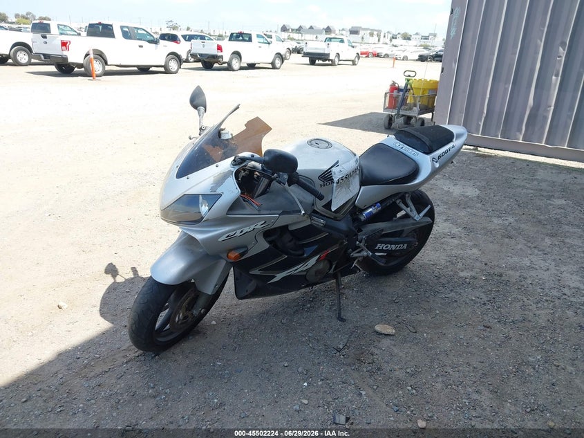 2003 Honda Cbr600 VIN JH2PC35143M400415 IAAI salvage auction — RIGHT FRONT, Clear - Dealer Only (California), sold $850 on 2026-07-07 (photo 2)