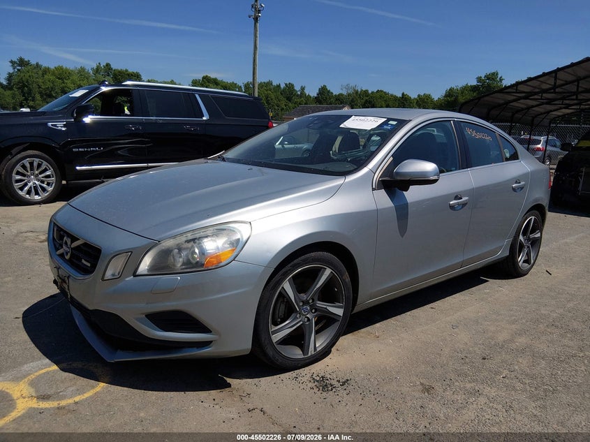 2012 Volvo S60 VIN YV1902FH6C2083257 IAAI salvage auction — RIGHT FRONT, Salvage (Connecticut), sold $425 on 2026-07-23 (photo 2)