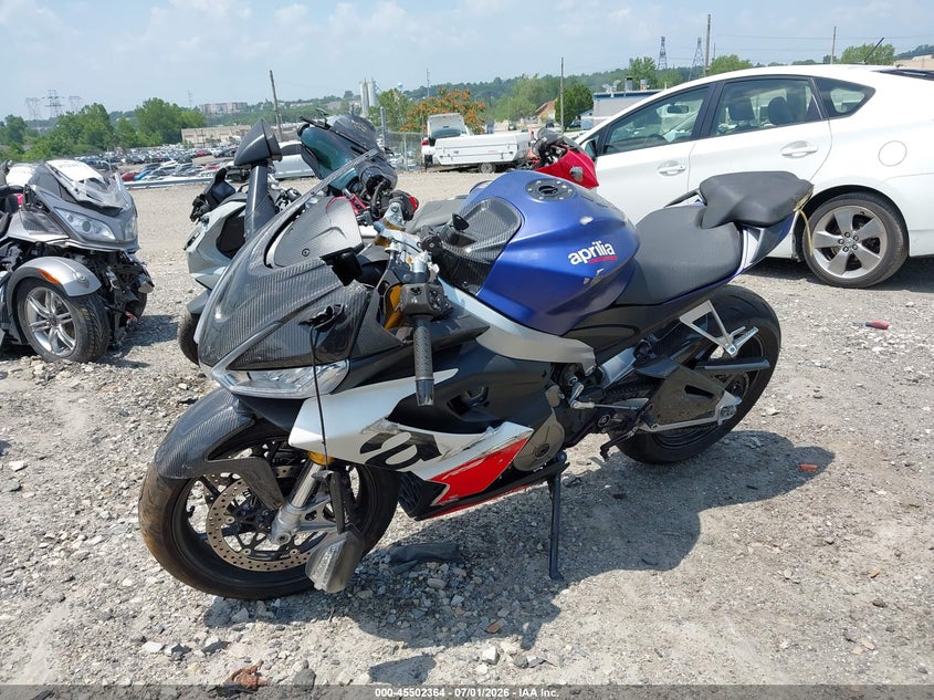 2023 Aprilia Rs VIN ZD4KSUG02PS001475 IAAI salvage auction — LEFT FRONT, Salvage (Pennsylvania), sold $3,000 on 2026-08-18 (photo 2)