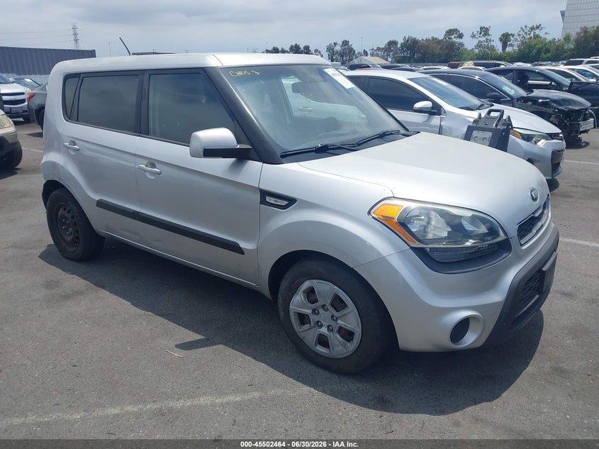 2013 Kia Soul VIN KNDJT2A51D7542609 IAAI salvage auction — REAR END, Clear (Arizona), sold $1,050 on 2026-07-13 (photo 1)