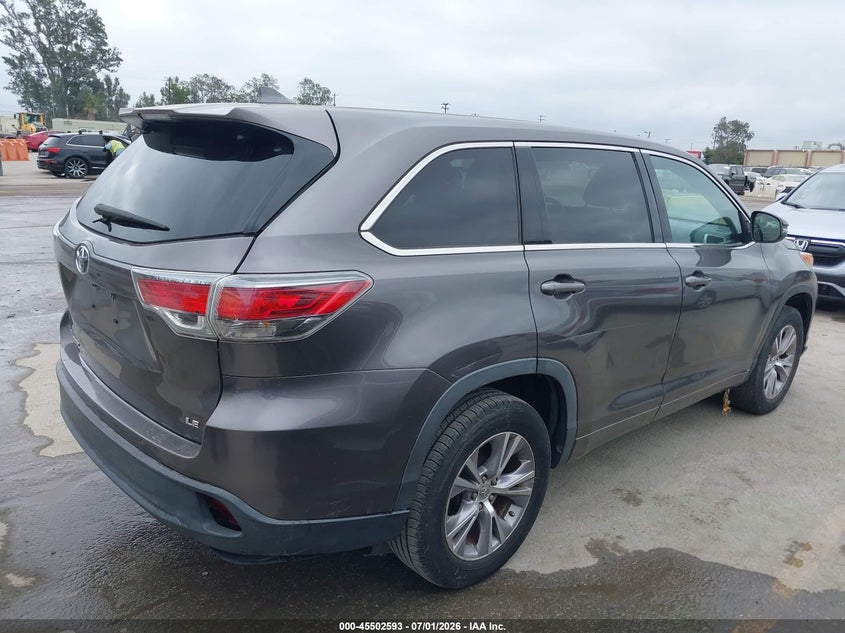 2014 Toyota Highlander VIN 5TDZKRFH7ES030538 IAAI salvage auction — FRONT END, Clear - Dealer Only (California), sold $4,375 on 2026-07-29 (photo 4)