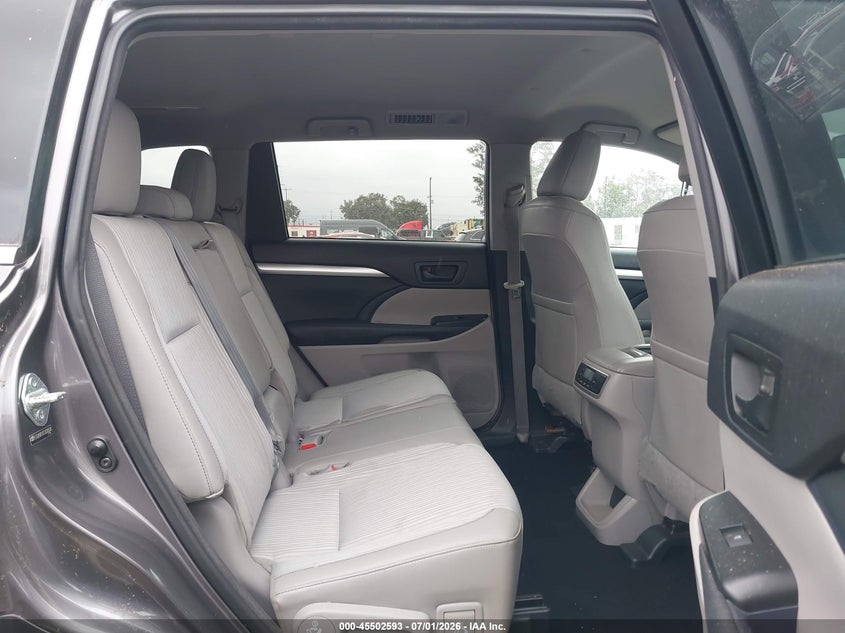 2014 Toyota Highlander VIN 5TDZKRFH7ES030538 IAAI salvage auction — FRONT END, Clear - Dealer Only (California), sold $4,375 on 2026-07-29 (photo 8)