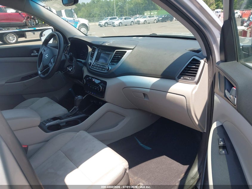 2017 Hyundai Tucson VIN KM8J3CA4XHU584065 IAAI salvage auction — FRONT END, Salvage (North Carolina), sold $2,000 on 2026-07-22 (photo 5)