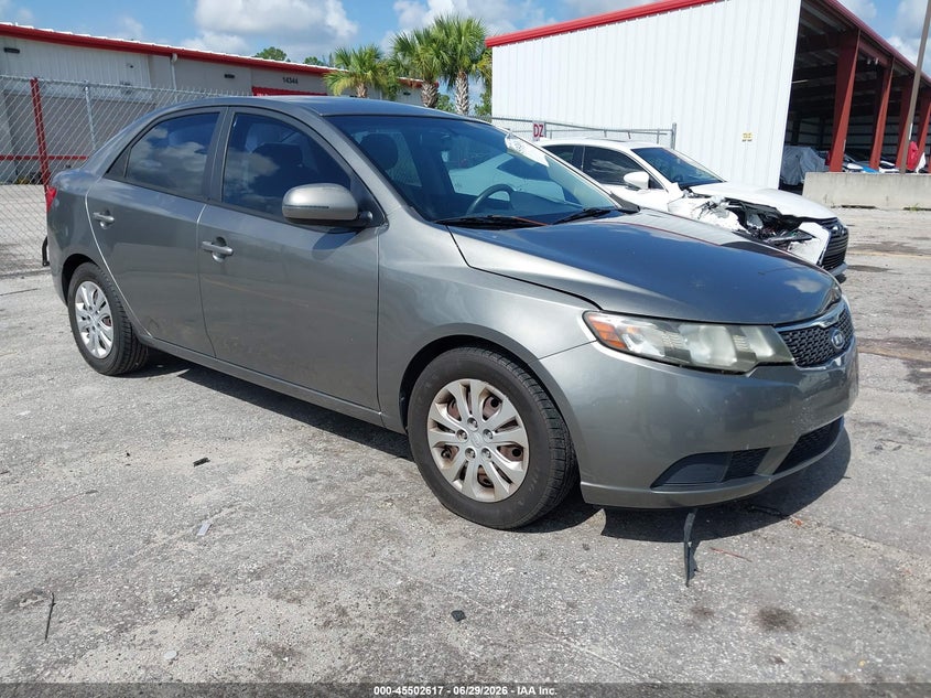 2012 Kia Forte VIN KNAFU4A28C5570581 IAAI salvage auction — FRONT & REAR, Rebuildable (Florida), sold $800 on 2026-07-27 (photo 1)
