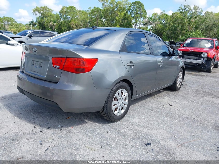 2012 Kia Forte VIN KNAFU4A28C5570581 IAAI salvage auction — FRONT & REAR, Rebuildable (Florida), sold $800 on 2026-07-27 (photo 4)