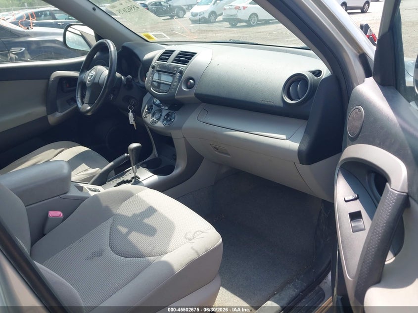 2006 Toyota Rav4 VIN JTMBD31VX65007588 IAAI salvage auction — RIGHT FRONT, Mv-907A (New York), sold $625 on 2026-07-28 (photo 5)