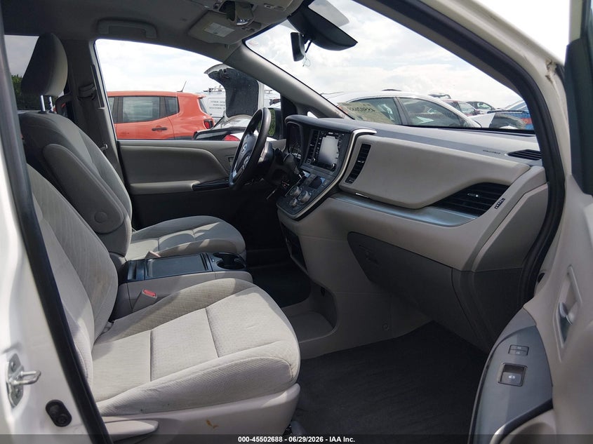 2020 Toyota Sienna VIN 5TDKZ3DC4LS034142 IAAI salvage auction — FRONT END, Salvage (North Carolina), sold $4,550 on 2026-07-22 (photo 5)