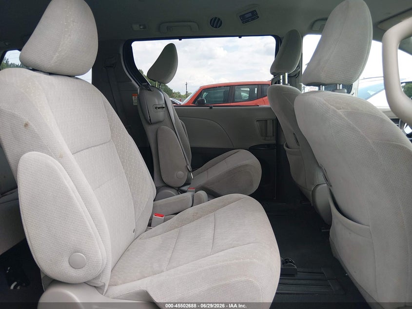 2020 Toyota Sienna VIN 5TDKZ3DC4LS034142 IAAI salvage auction — FRONT END, Salvage (North Carolina), sold $4,550 on 2026-07-22 (photo 8)