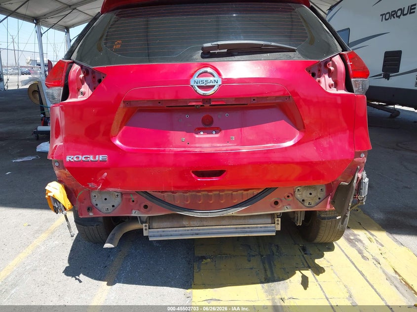 2017 Nissan Rogue VIN JN8AT2MT4HW398712 IAAI salvage auction — REAR END, Salvage (California), sold $2,650 on 2026-07-14 (photo 6)