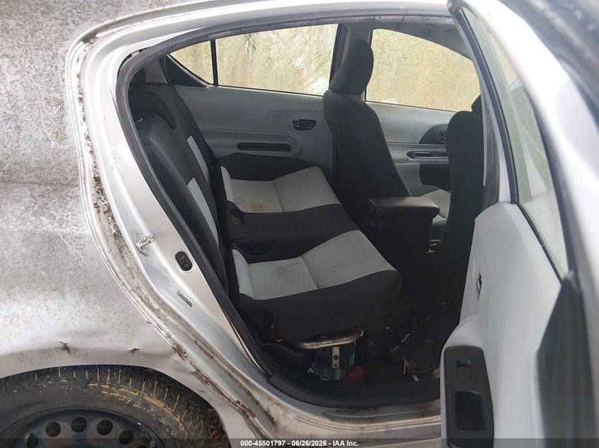2013 Toyota Prius c VIN JTDKDTB30D1532130 IAAI salvage auction — NORMAL WEAR, Clear (Florida), sold $1,000 on 2026-07-28 (photo 8)