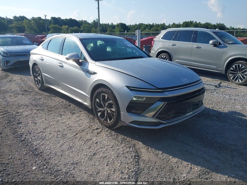 2025 Hyundai Sonata VIN KMHL64JA9SA476122 IAAI salvage auction — FRONT END, Clear (Florida), sold $13,275 on 2026-07-08 (photo 1)