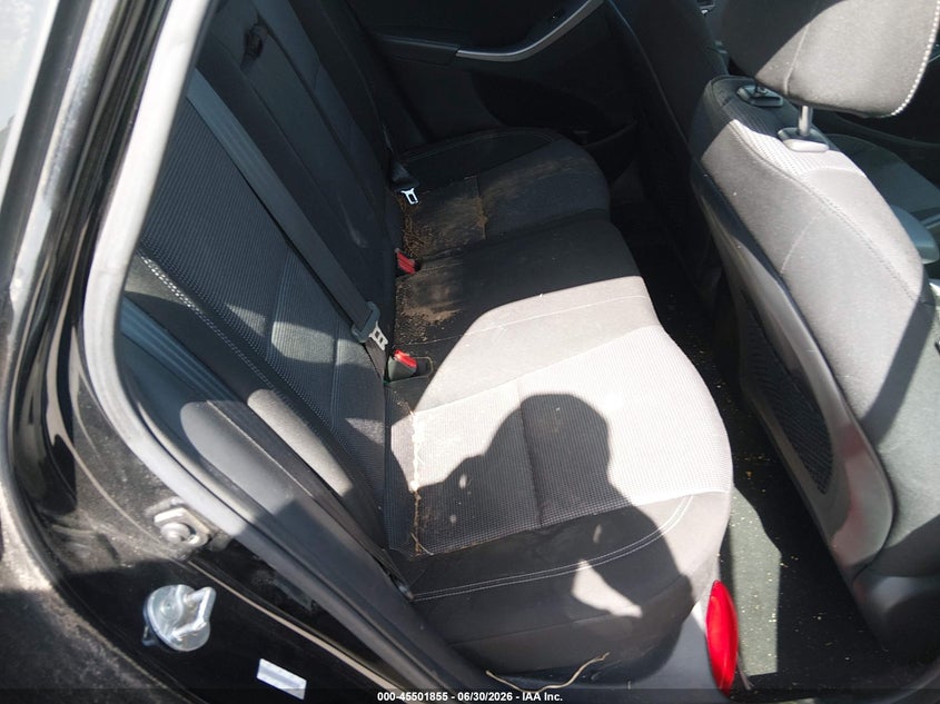 2013 Hyundai Elantra VIN KMHD35LE0DU089110 IAAI salvage auction — SIDE, Salvage (Missouri), sold $800 on 2026-07-10 (photo 8)