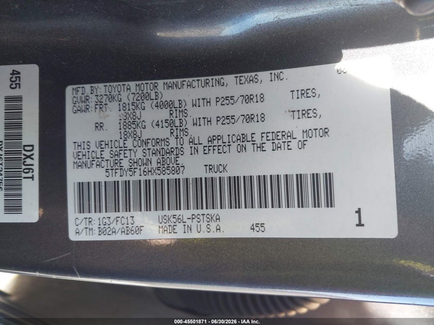 2017 Toyota Tundra VIN 5TFDY5F16HX585807 IAAI salvage auction — SIDE, Salvage (California), sold $8,100 on 2026-07-11 (photo 9)