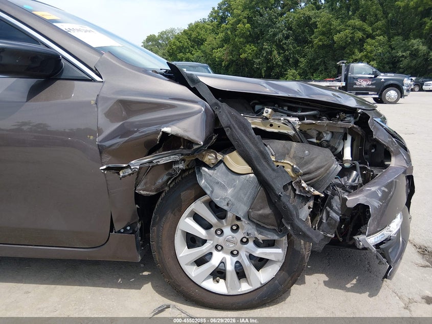 2015 Nissan Altima VIN 1N4AL3APXFN367451 IAAI salvage auction — RIGHT FRONT, Salvage (Missouri), sold $1,400 on 2026-07-30 (photo 6)