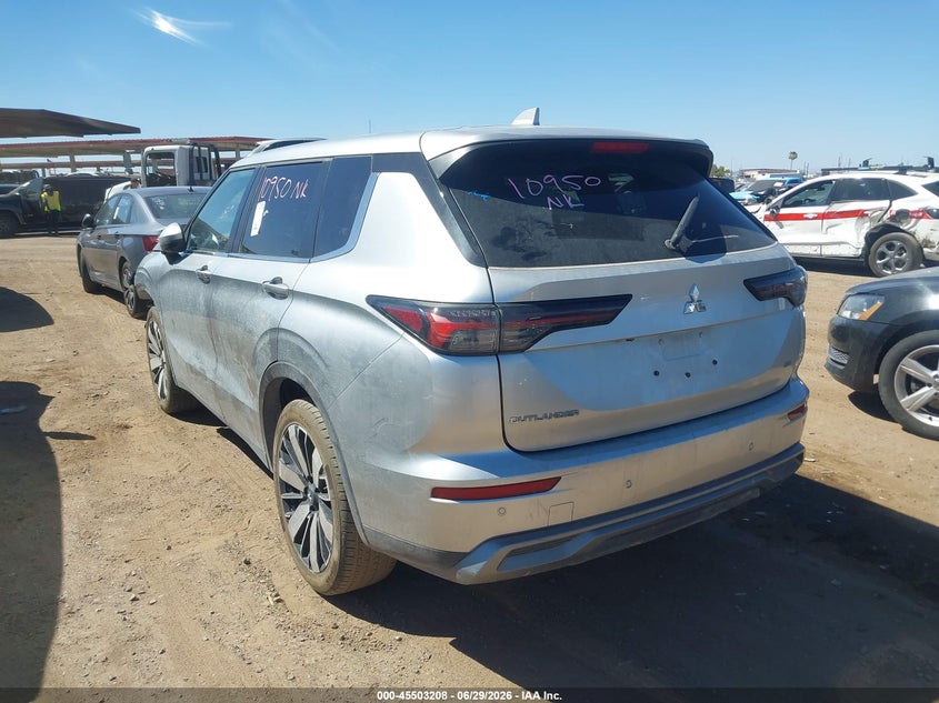 2025 Mitsubishi Outlander VIN JA4J3VA87SZ036564 IAAI salvage auction — NORMAL WEAR, Enterprise Vehicles Clear Only (Illinois), sold $14,825 on 2026-07-07 (photo 3)