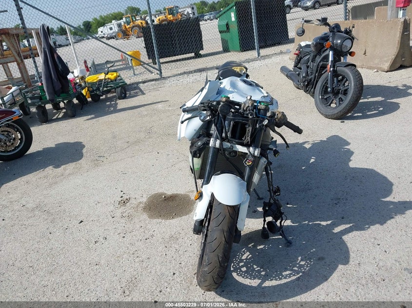 2017 Kawasaki Zx VIN JKBZXJE13HA025402 IAAI salvage auction — FRONT & REAR, Junk Bill Of Sale Mv2459 (Wisconsin), sold $1,000 on 2026-07-14 (photo 5)