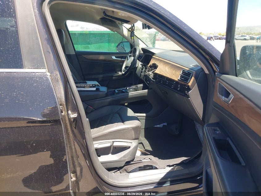 2024 Volkswagen Atlas VIN 1V2HR2CA5RC531987 IAAI salvage auction — NORMAL WEAR, Enterprise Vehicles Clear Only (California), sold $13,275 on 2026-07-30 (photo 5)
