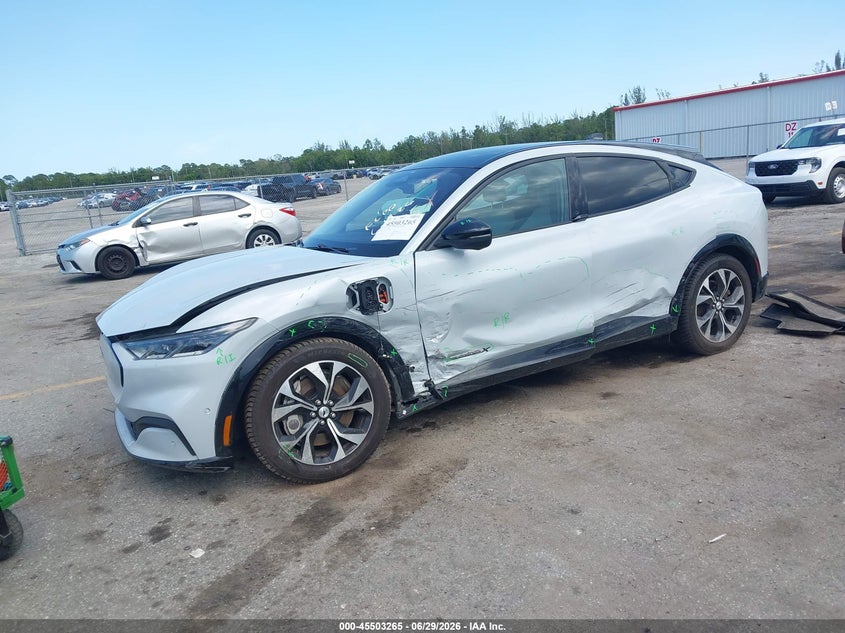 2022 Ford Mustang mach-e VIN 3FMTK3SU2NMA38175 IAAI salvage auction — LEFT SIDE, Salvage Title, sold $9,100 on 2026-07-23 (photo 2)