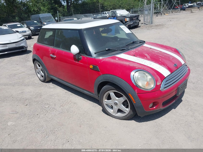 2007 Mini Cooper VIN WMWMF33527TU61490 IAAI salvage auction — NORMAL WEAR, Clear (Indiana), sold $275 on 2026-07-08 (photo 1)