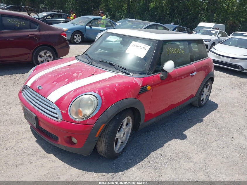 2007 Mini Cooper VIN WMWMF33527TU61490 IAAI salvage auction — NORMAL WEAR, Clear (Indiana), sold $275 on 2026-07-08 (photo 2)
