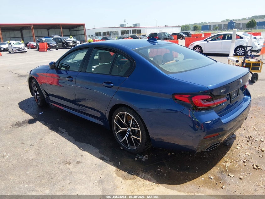 2022 BMW 5er VIN WBA73BJ07NWX58306 IAAI salvage auction — RIGHT FRONT, Salvage Title, sold $21,100 on 2026-08-04 (photo 3)